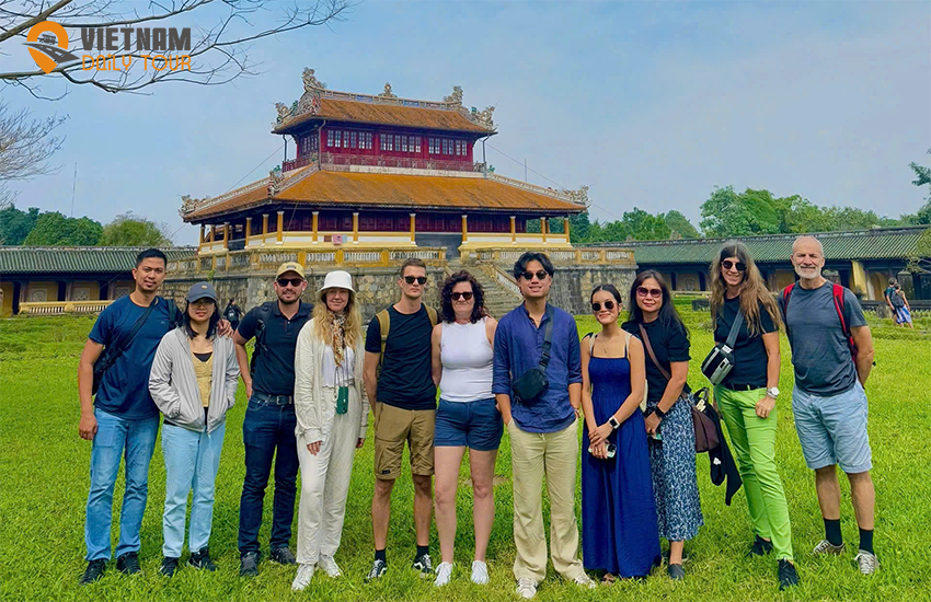 Vietnam-Daily-Tour