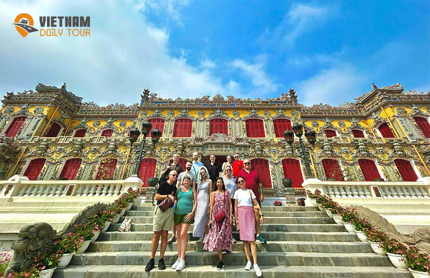 Vietnam-Daily-Tour