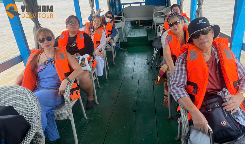 Vietnam-Daily-Tour